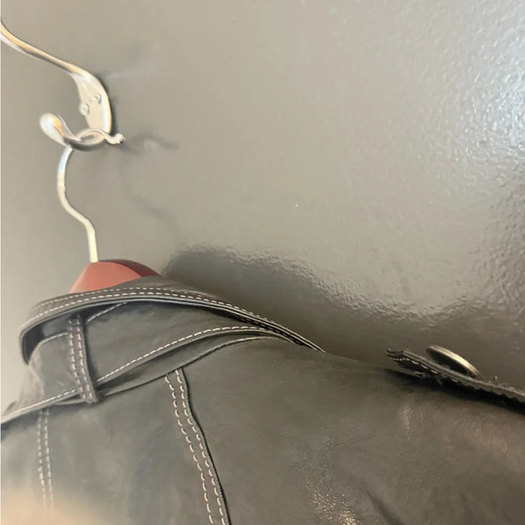 Danier NWT XS OVERSIZED deep brown Leather Jacket with Buckle Accents - Picture 13 of 16